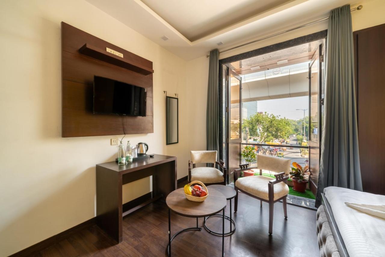 Lime Boutique B&B Gk-1 At Kailash Colony Metro , Greater Kailash Near Eros Hotel Nehru Place Nova Deli Exterior foto